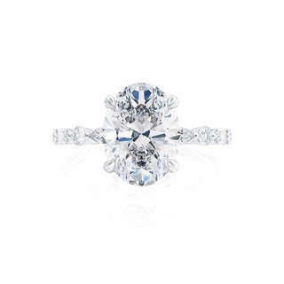 Bague de fiançailles avec solitaire en moissanite de forme ovale de 0,90 ct