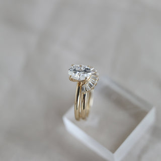 Alliance de mariage incurvée en moissanite taille baguette de 0,22 TCW