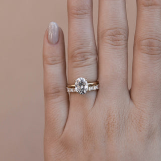 Alliance de mariage en moissanite alternée princesse et baguette de 0,55 ct