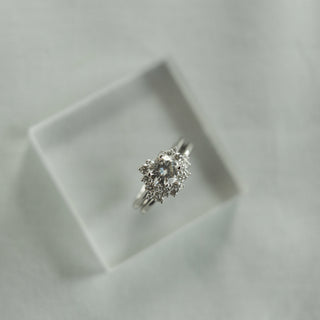 0.88 CT Round Cut Cluster Moissanite Bridal Ring Set