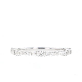 Alliance de mariage alternative en moissanite avec diamants ronds et baguettes de 0,50 TCW