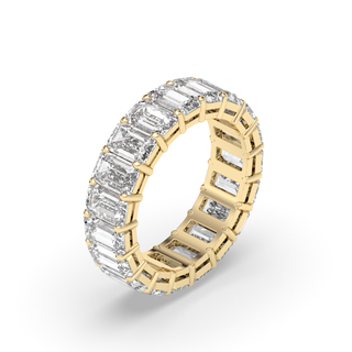 Alliance de mariage style canal avec diamants E-VS1 et émeraude de 6,0 carats