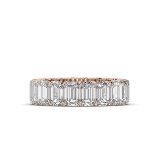 Alliance de mariage style canal avec diamants E-VS1 et émeraude de 6,0 carats