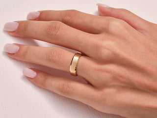 5.0MM Beveled Wedding Brushed Band For Women in Solid Gold