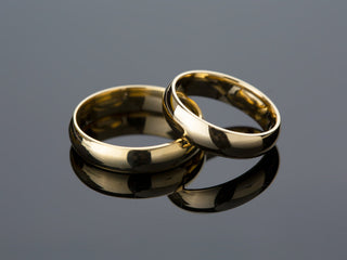 5.0MM Classic Dome Wedding Band For Women in Solid Gold