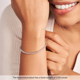 Bracelet tennis en or blanc 18 carats avec diamants et moissanite ronde de 3,0 ct