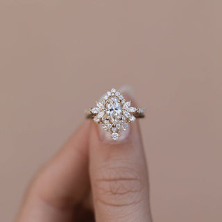 Juego de anillos de boda con diamantes de moissanita en racimo marquesa de 0,75 quilates