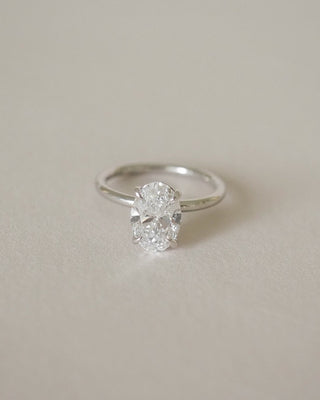 Bague de fiançailles avec diamant solitaire ovale CVD de 1,5 à 2,50 carats