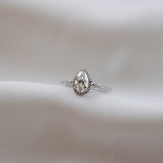 Bague de fiançailles en diamants pavés en moissanite avec halo en forme de poire de 1,0 ct pour femme