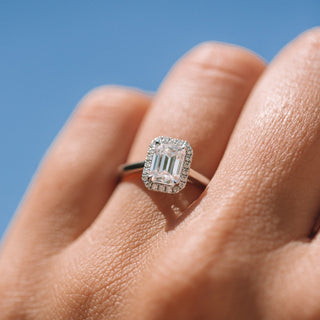 1.06ct Emerald Cut Halo 4 Prongs Moissanite Engagement Ring