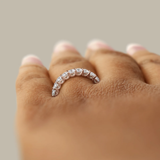 Alianza de boda de moissanita semieternidad con diamantes redondos de 1,67 ct