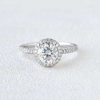 1.0 CT Round Shaped Moissanite Halo Engagement Ring