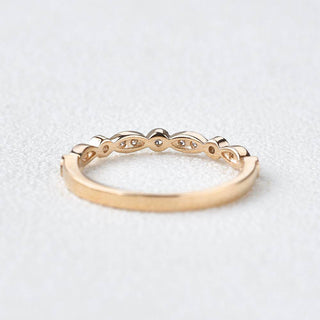 0.22CTW Round Brilliant Cut Bezel Set Unique Vintage Wedding Band