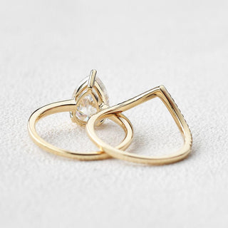 Bague de fiançailles avec solitaire en moissanite en forme de poire de 2,30 ct et alliance incurvée 