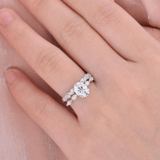 Ensemble de bagues de mariage en moissanite taille ovale de 1,50 ct pour elle 