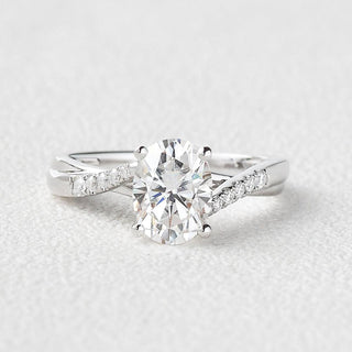 Bague de fiançailles solitaire en moissanite de forme ovale de 1,91 ct