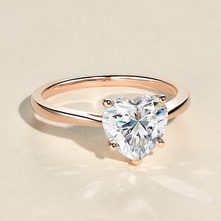 Bague de fiançailles solitaire en moissanite en forme de cœur de 2,0 ct