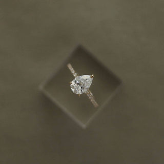 1.25CT Pear Pave Moissanite Diamond Engagement Ring - ELITE CARAT