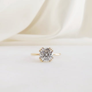 Bague de fiançailles solitaire en moissanite en forme de coussin de 1,50 ct