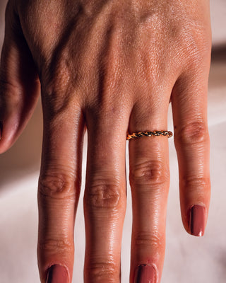 Classic Twisted Gold Wedding Band