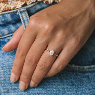 Bague de fiançailles avec solitaire ovale en moissanite de 1,21 ct