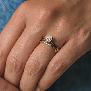 Bague de fiançailles avec solitaire ovale en moissanite de 1,21 ct