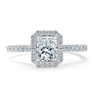 Bague de fiançailles en moissanite à taille radiante et halo pavé de 1,0 ct