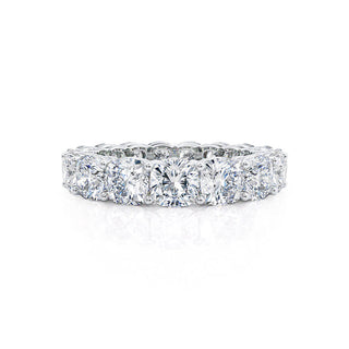 Alliance de mariage de style éternité avec moissanite en forme de coussin de 5,61 ct