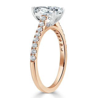 Bague de fiançailles en moissanite solitaire taille poire de 1,33 ct sertie pavée