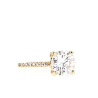 Bague de fiançailles pavée de diamants en moissanite ronde de 1,50 ct 