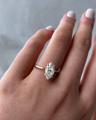 Bague de fiançailles avec diamant solitaire taille marquise de 1,50 ct F/VS1 cultivé en laboratoire