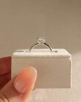 Anillo de compromiso con diamante solitario de moissanita de talla radiante de 1,50 ct a 2,50 ct