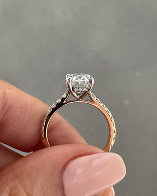 Bague de fiançailles avec diamant ovale de 1,50 à 3,50 ct et halo caché