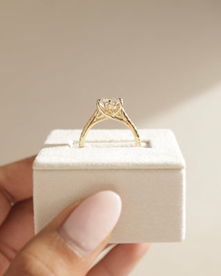 Bague de fiançailles à sertissage pavé en moissanite à taille ronde de 2,01 ct