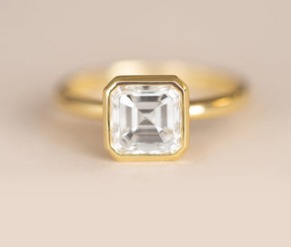 Bague de fiançailles avec diamant solitaire moissanite taille Asscher de 1,53 ct