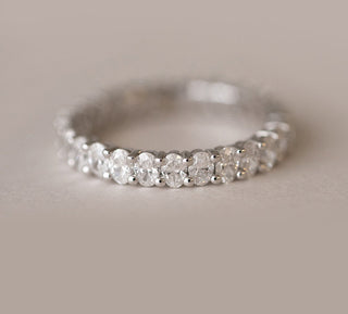 Anillo de bodas de moissanita con diamante de corte ovalado de 2,0 ct 