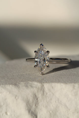 Bague de fiançailles avec solitaire en diamant marquise de 1,0 à 3,0 ct