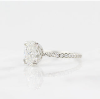 Bague de fiançailles solitaire en moissanite de forme ovale de 1,91 ct