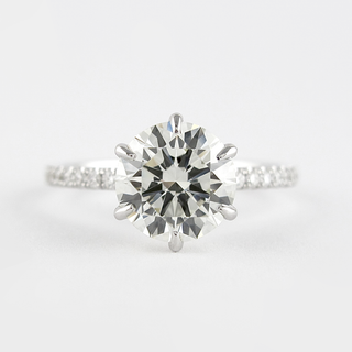 Bague de fiançailles solitaire en moissanite de forme ronde de 1,20 ct