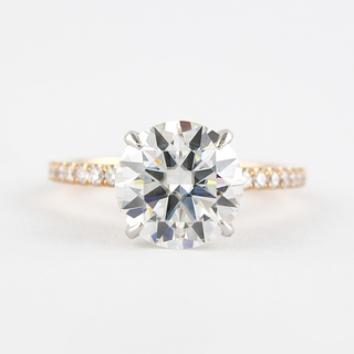 Bague de fiançailles en moissanite ronde cachée de 1,5 ct avec halo et pavé, liste personnalisée pour Nolan