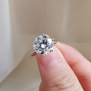 3.0 CT Round Shaped Moissanoite Hidden Halo Engagement Ring