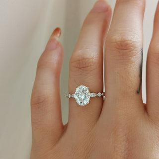 Bague de fiançailles solitaire en moissanite de forme ovale de 1,70 ct