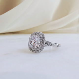 Bague de fiançailles à double halo en moissanite en forme de coussin de 3,0 ct