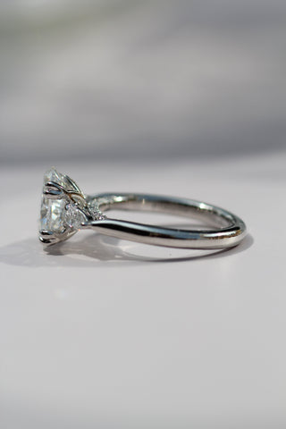 Bague de fiançailles avec solitaire en diamant ovale de 1,50 à 3,50 ct