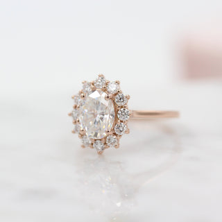 Bague de fiançailles halo en moissanite de forme ovale de 1,91 ct