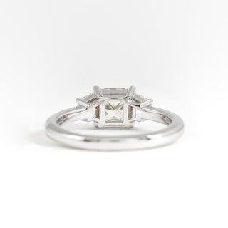 Bague de fiançailles à trois pierres en moissanite de forme princesse de 1,75 ct