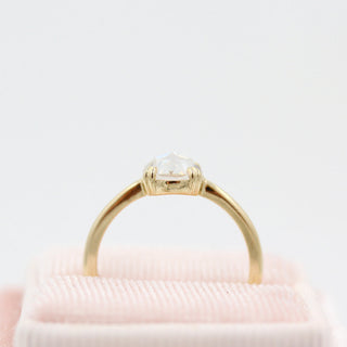 Anillo de compromiso solitario de moissanita de talla redonda y talla rosa de 1,0 quilates