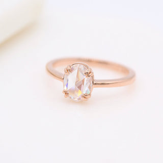 Bague de fiançailles solitaire en diamant à double griffe et coupe rose ovale de 2 carats avec moissanite