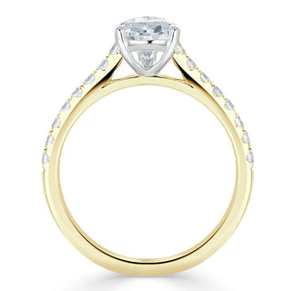 Bague de fiançailles en moissanite solitaire taille poire de 1,33 ct sertie pavée