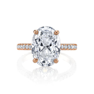 Bague de fiançailles en diamant moissanite à halo caché de taille ovale de 3,02 ct 